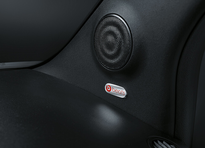Fiat 500 beats audio shop